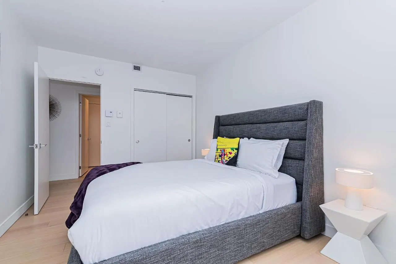 Le Se7T Penthouses Montreal