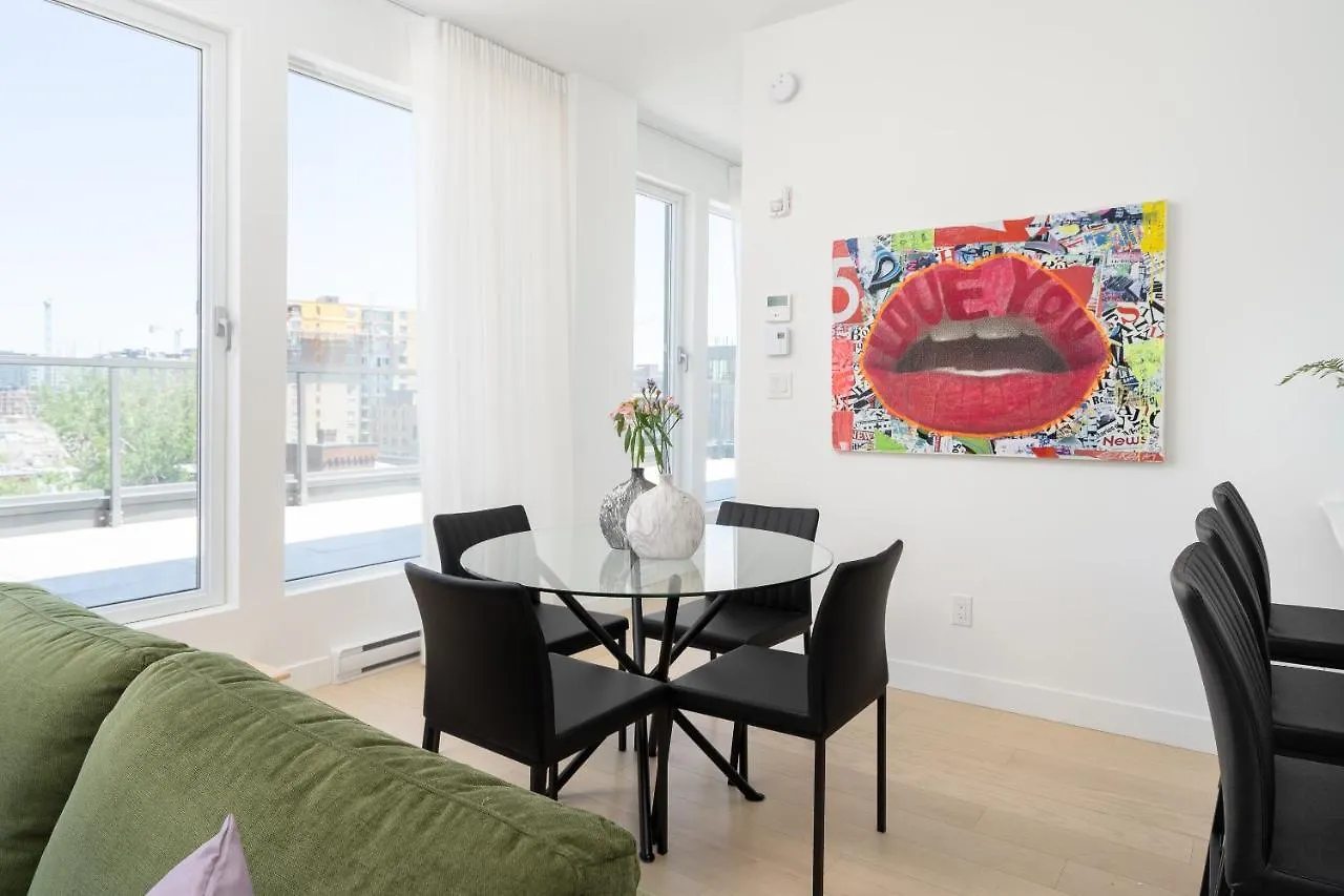 Le Se7T Penthouses Montreal Canada